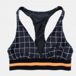 Wicket sport bra
